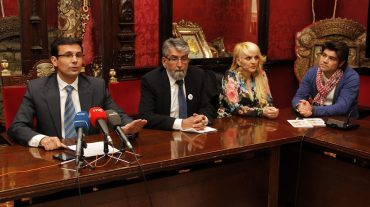 El PSOE pide el apoyo del PP para el IVA reducido a los peluqueros