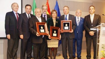 El Colegio de Médicos de Granada homenajea a la Atención Primaria